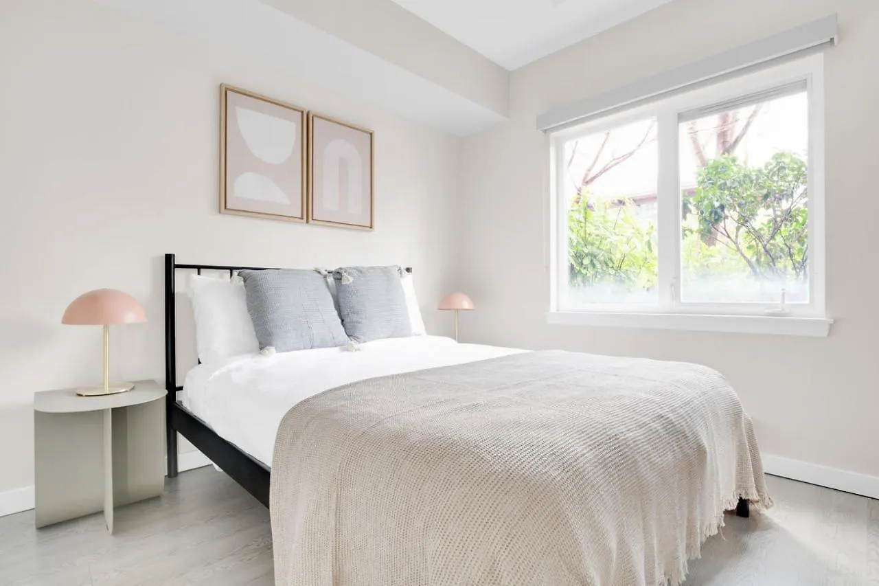 Bellevue 2Br W Indoor Pool Gym Easy Commute Sea-279 Apartment