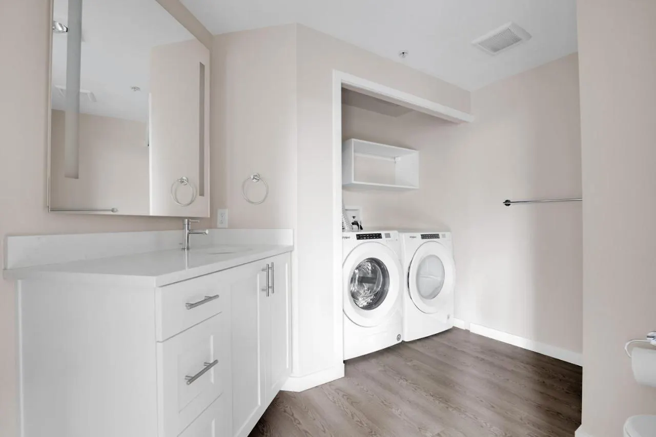 Bellevue 2Br W Indoor Pool Gym Easy Commute Sea-279 Apartment