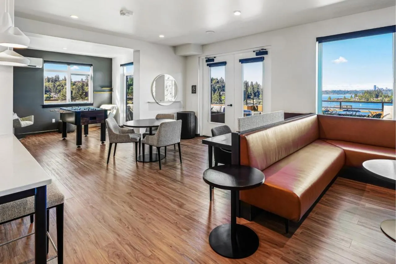 Bellevue 2Br W Indoor Pool Gym Easy Commute Sea-279 Apartment 0*,  United States